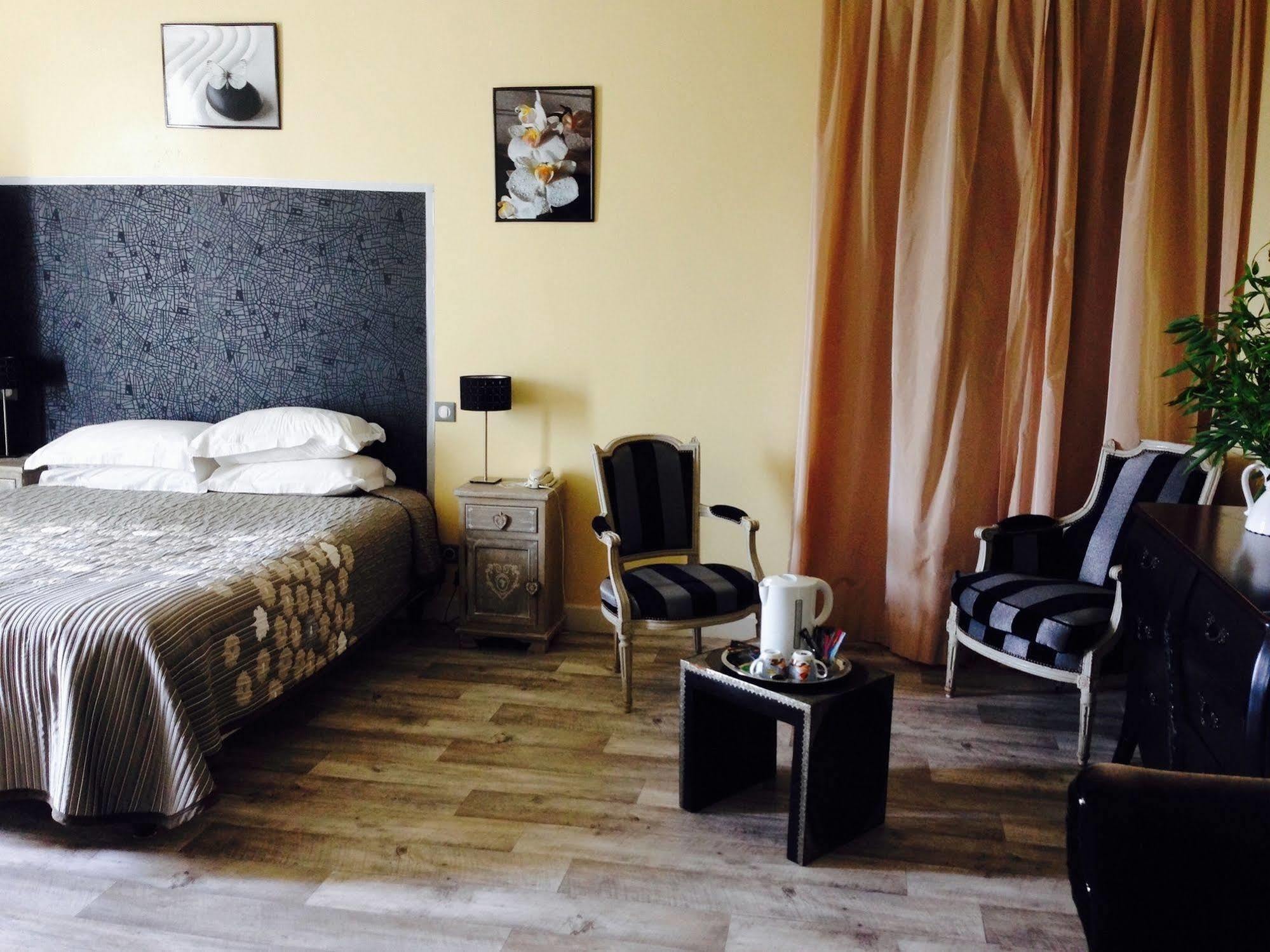 Hotel La Villa Сен-Пьер-д'Ирюб Экстерьер фото